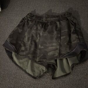 lululemon hotty hot shorts